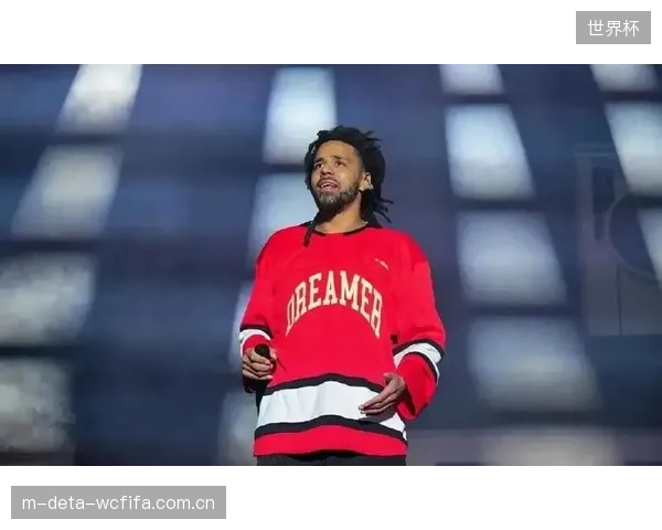 南京队通过签约说唱歌手J.Cole,成功提升了球队的商业曝光度和市场价值。 南京队通过签约说唱歌手J.Cole,成功提升了球队的商业曝光度和市场价值。